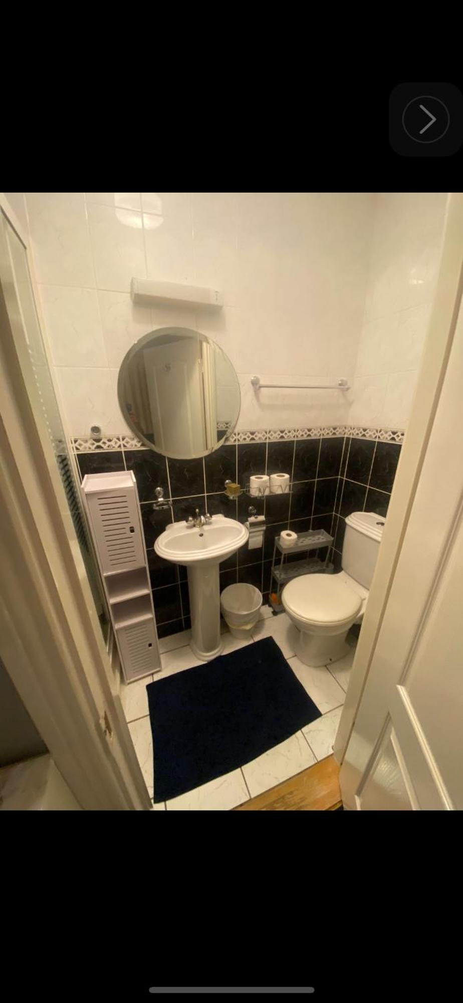 Dorm Room 5-6 People Shared Bathroom Outside Room 더블린 외부 사진